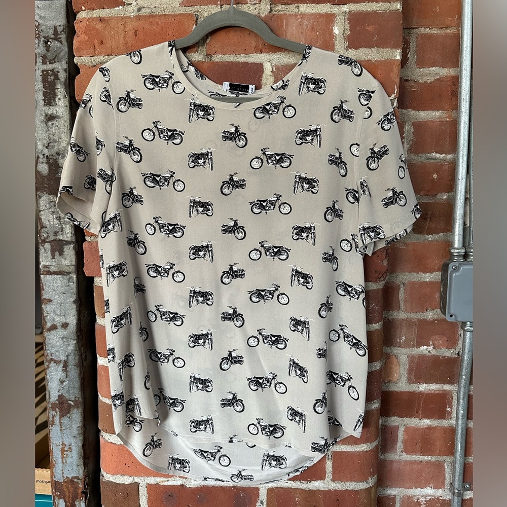 Equipment Tan and Black Short Sleeve Tee - 100% Silk